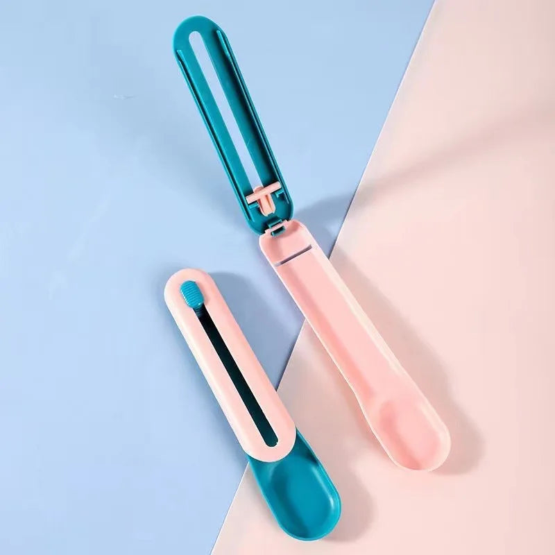 Pet Feed Spoon Food Scoop Cat Treat Bars Squeezer Cereal Dispenser Puppy Kitten Snack Liquid Food Scoop Kitty Treat Accessories