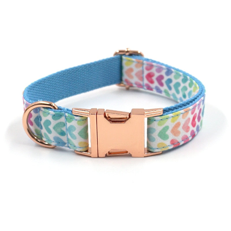 Heart-patterned dog collar. 